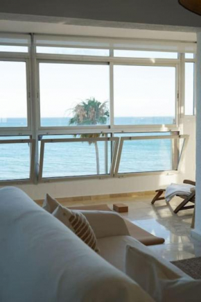 Spacious 2 Bed with Panoramic Views with Parking